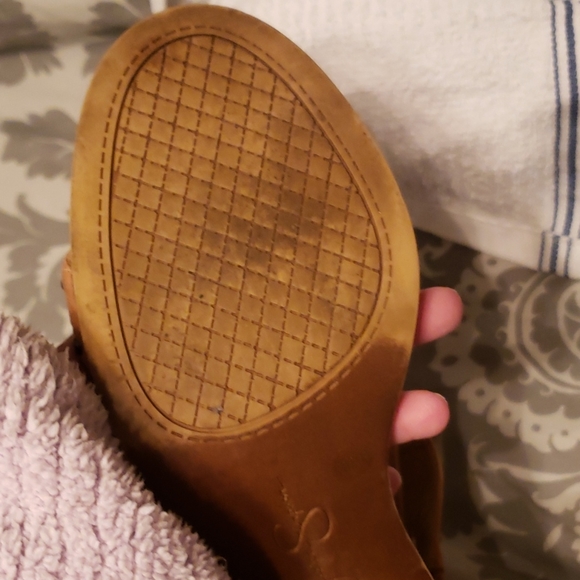 Jessica Simpson Heels - Picture 9 of 12